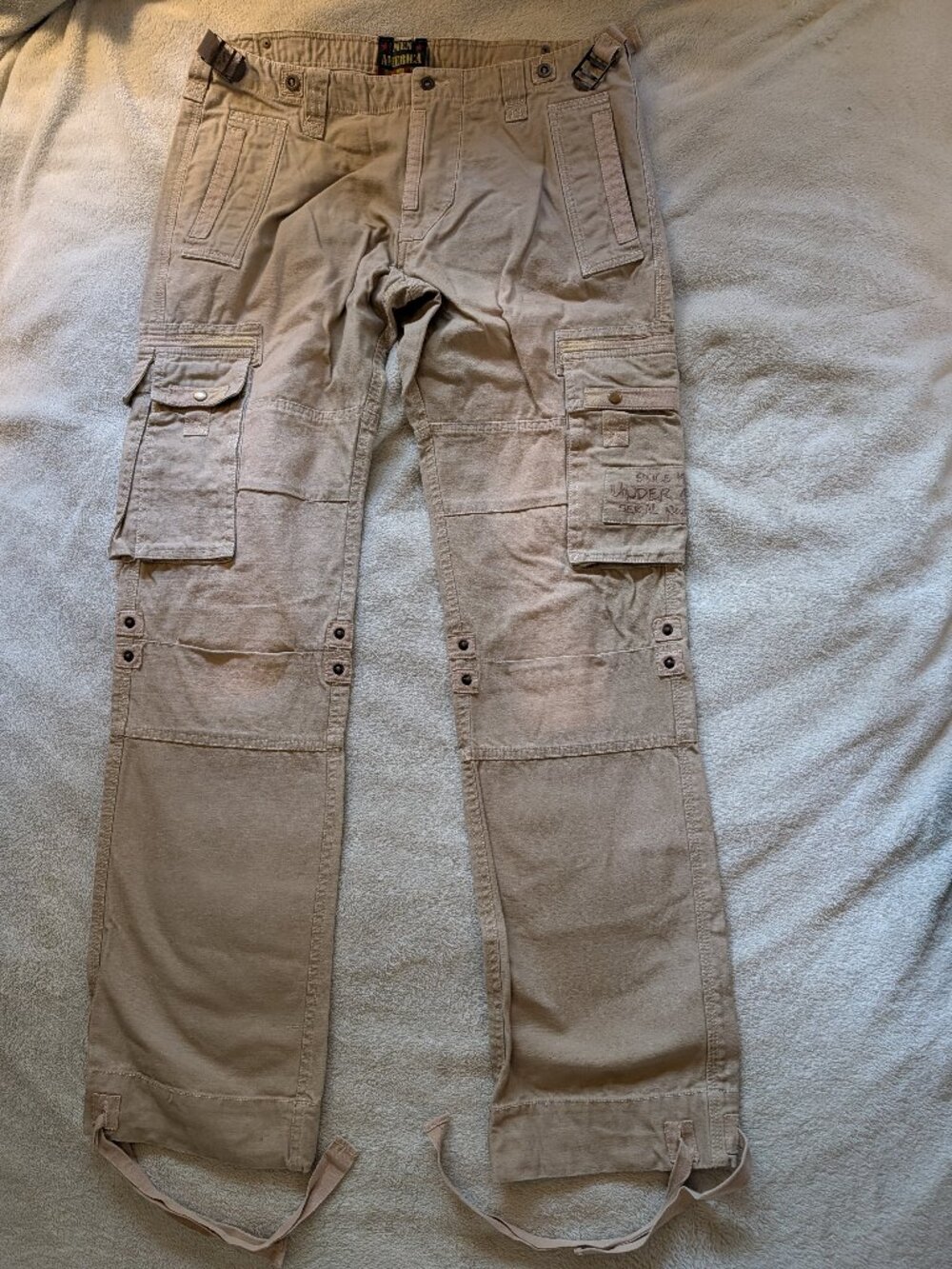 MEN AMERICA KHAKI PANTS 32 Style KN121 Cargo Since 1983 Under Gear Mens Survival
